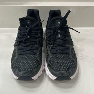 Women’s OnCloud tennis shoes